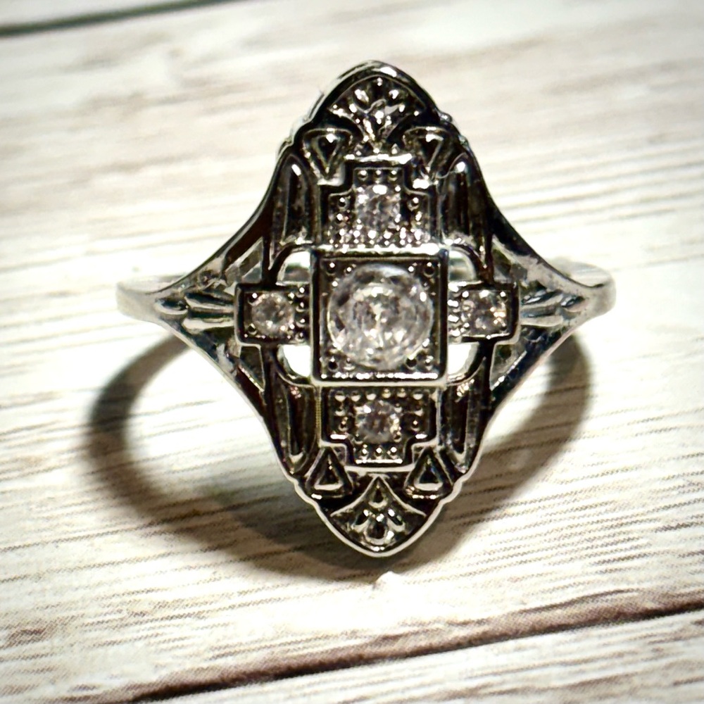 Sterling Silver Ring With the Appearance of Diamonds in an Art Nouveau Setting